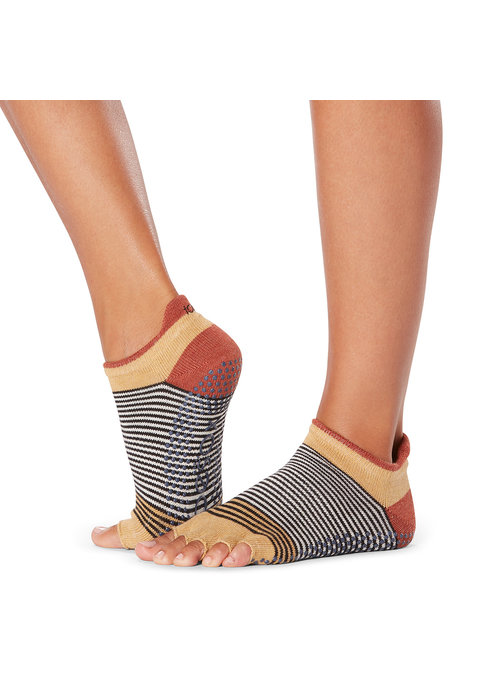 Toesox Toesox Yoga Half Toe Socks  Low Rise - Composition