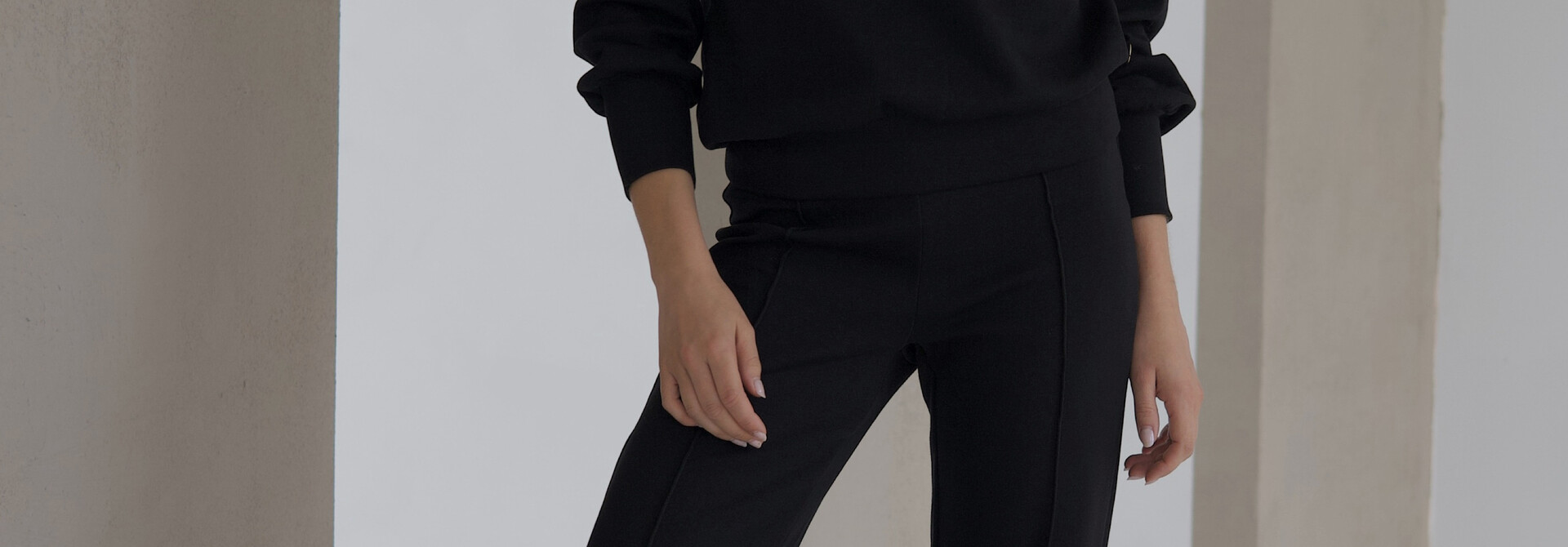 House of Gravity Tailored Trouser - Black Sapphire