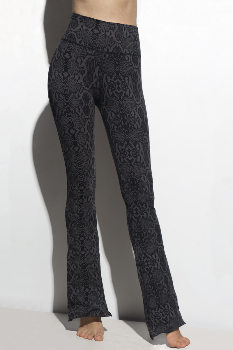 Funky Simplicity High Waist Flares 78cm - Black Grey Snake