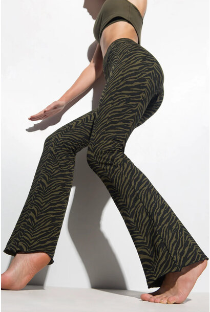 Funky Simplicity Schlaghosen mit hoher Taille, 78 cm lang – Olivgrün/Schwarzes Zebra