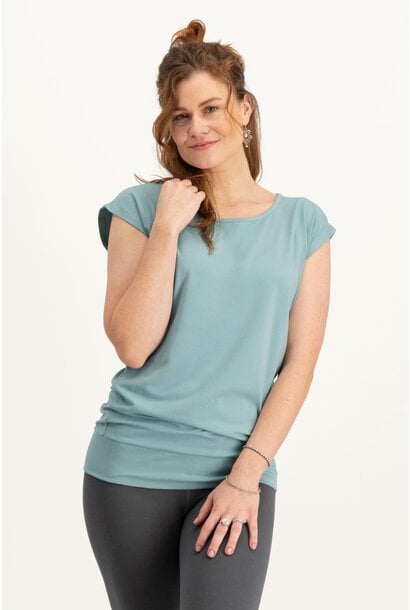 Urban Goddess Asana Yoga Tee - Emerald