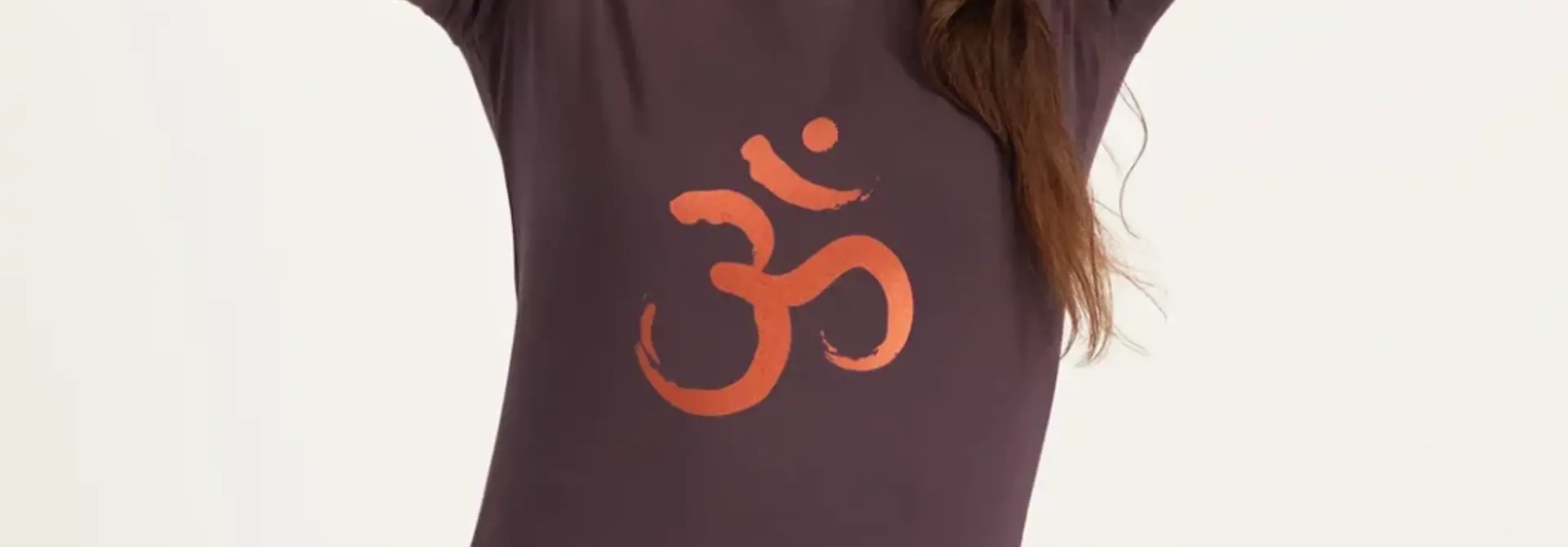 Urban Goddess OM Core Yoga Tee - Berry