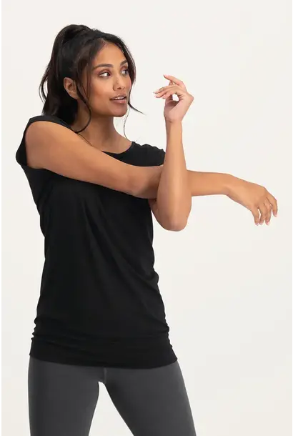 Urban Goddess Asana Tee - Onyx Black