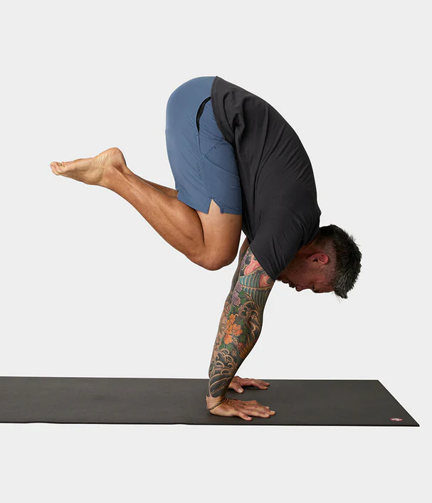 Manduka Tenzin Short - Vintage Indigo-6