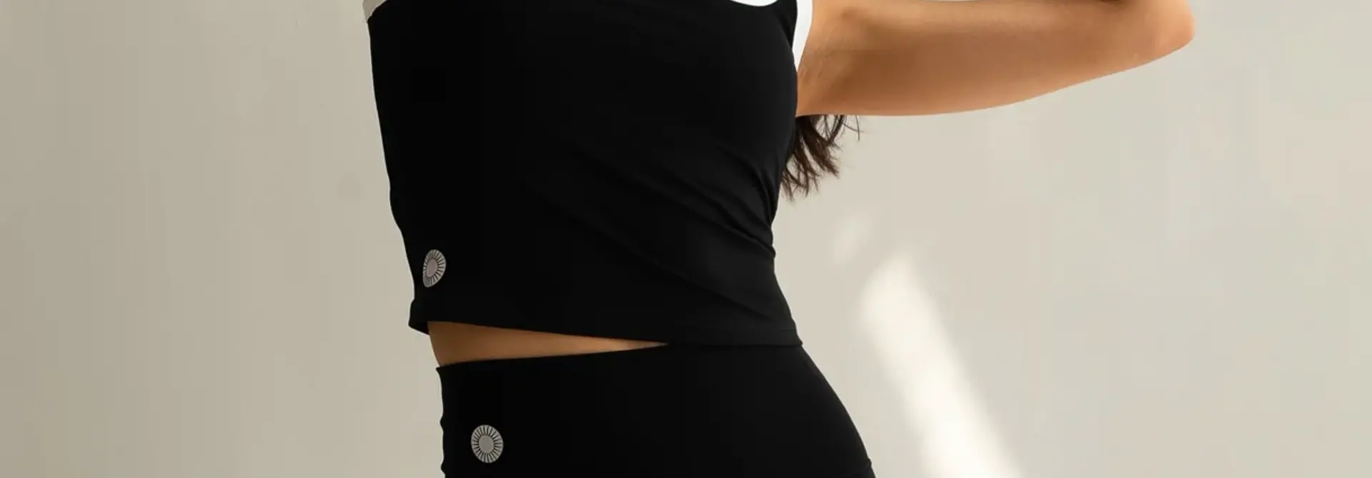 Spica Hale Top - Black