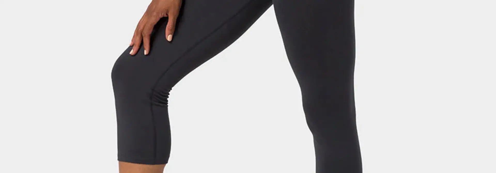 Manduka Dhara Capri - Phantom