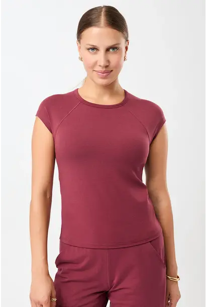 Mandala Slim Fit T-Shirt - Rote Bete