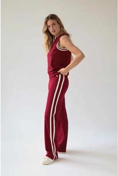 House of Gravity Active Stripe Tank - Deep Ruby Red