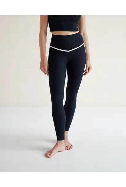 House of Gravity Contrast Leggings - Black Sapphire x White Topaz