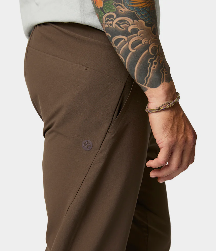 Manduka CNTR Pant - Dark Earth-7