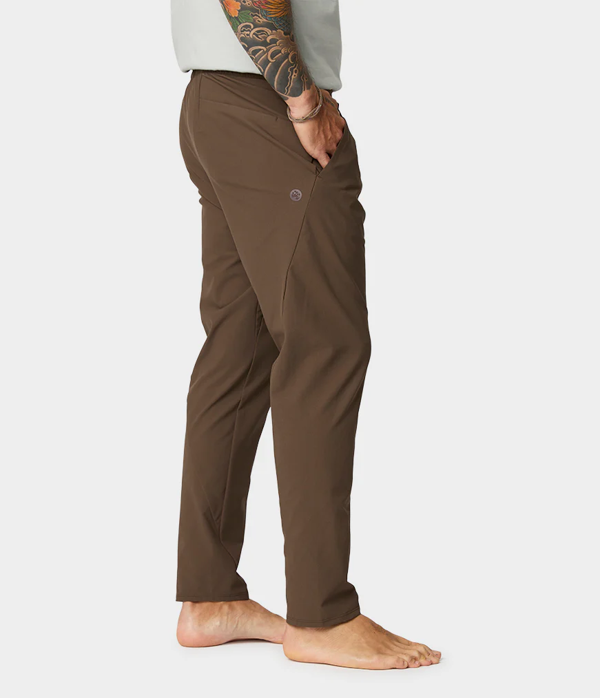 Manduka CNTR Pant - Dark Earth-2