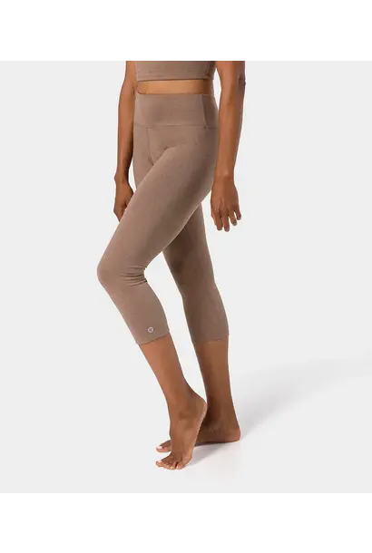 Manduka Dhara Capri - Lions Mane Heather