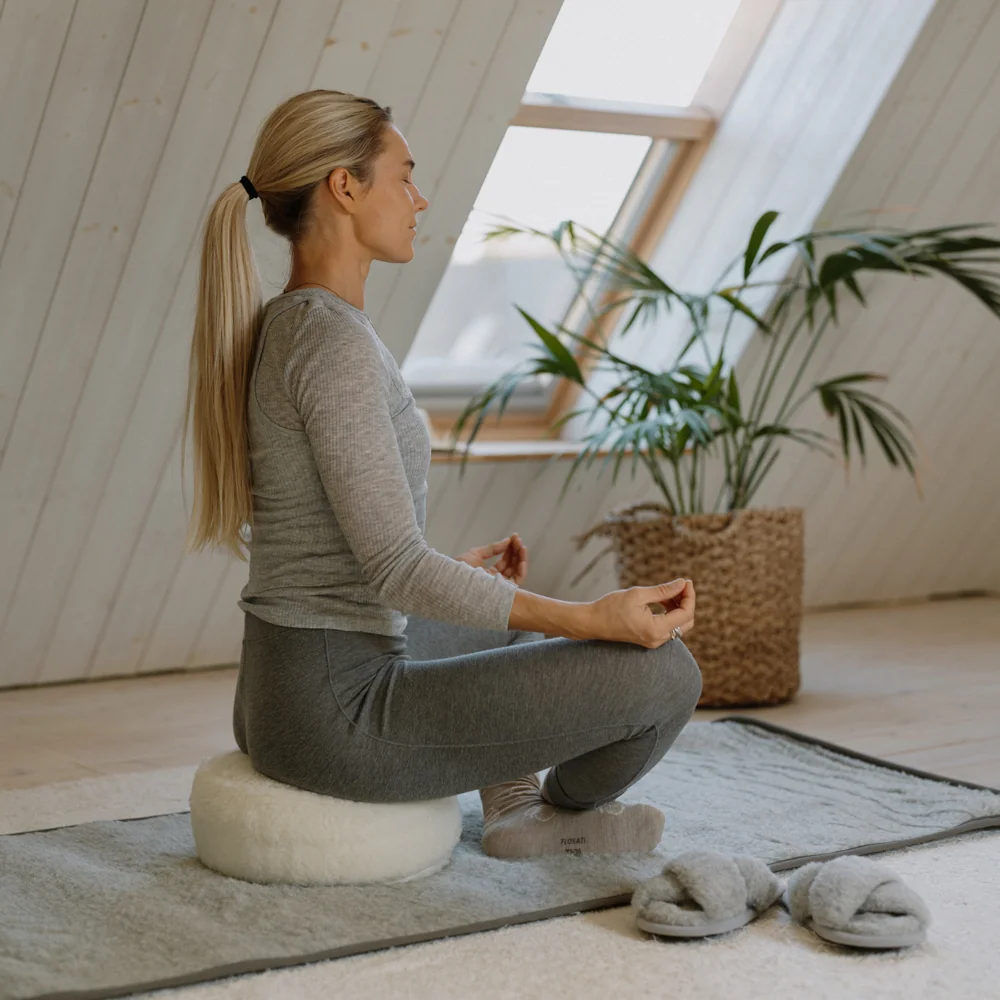 Yogisha Meditation Cushion Merino Wool-4