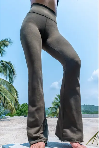 Funky Simplicity Flares 'Normal Leg' - Olive