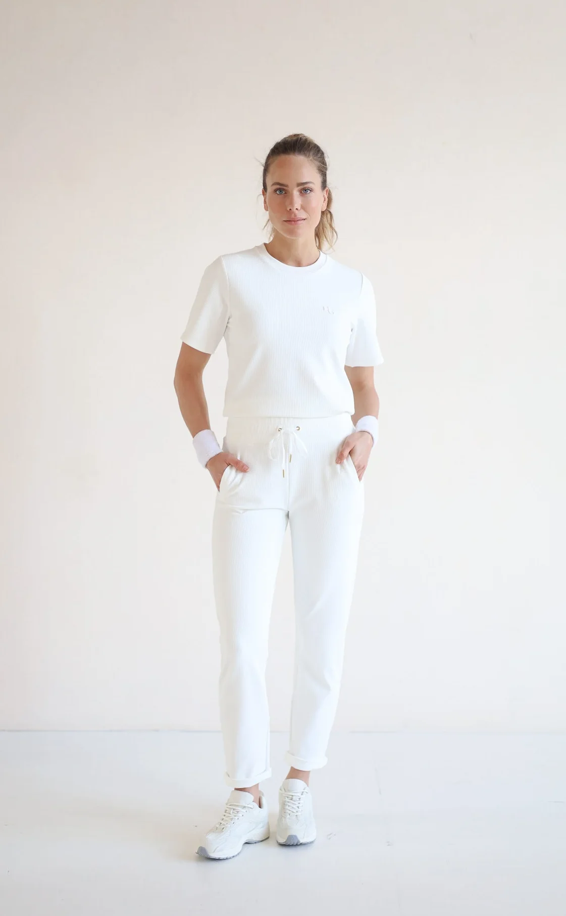 House of Gravity Active Basic Tee - White Rib-1