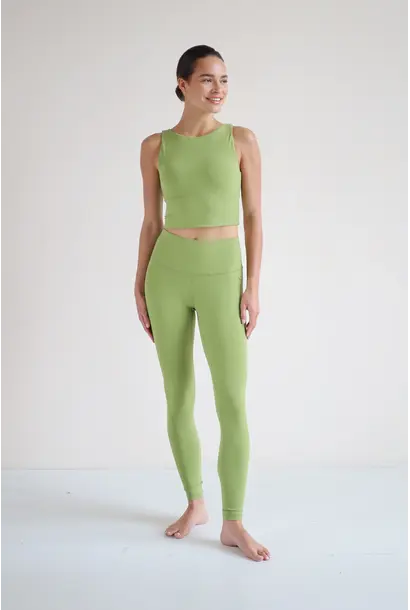 House of Gravity Cross Crop Top – Matcha-Grün