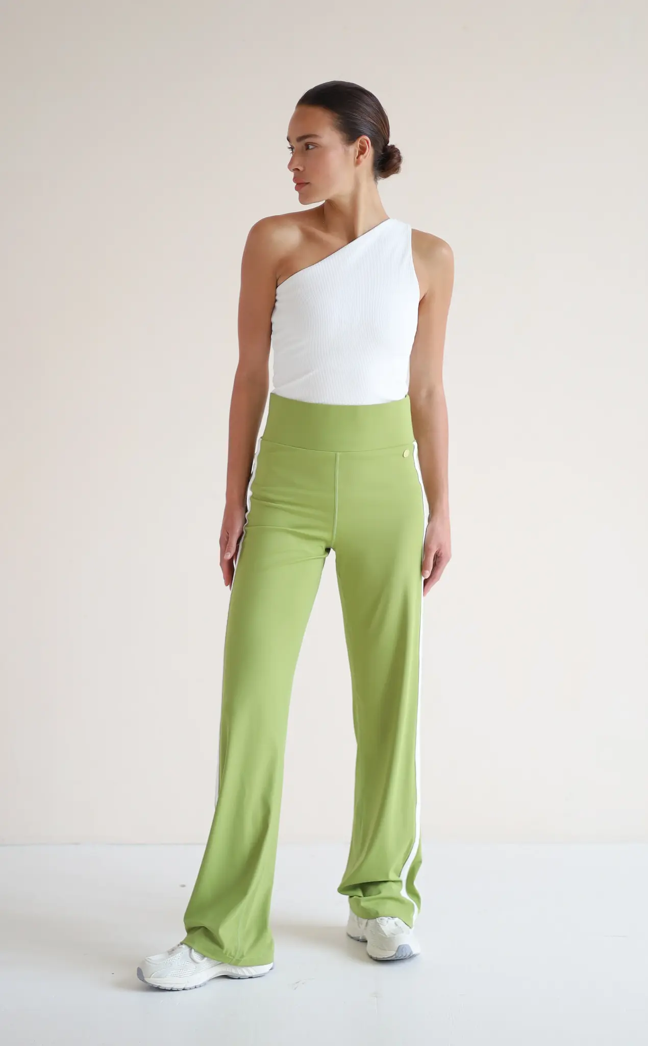 House of Gravity Streifenhose – Matcha-Grün x Weiß-1