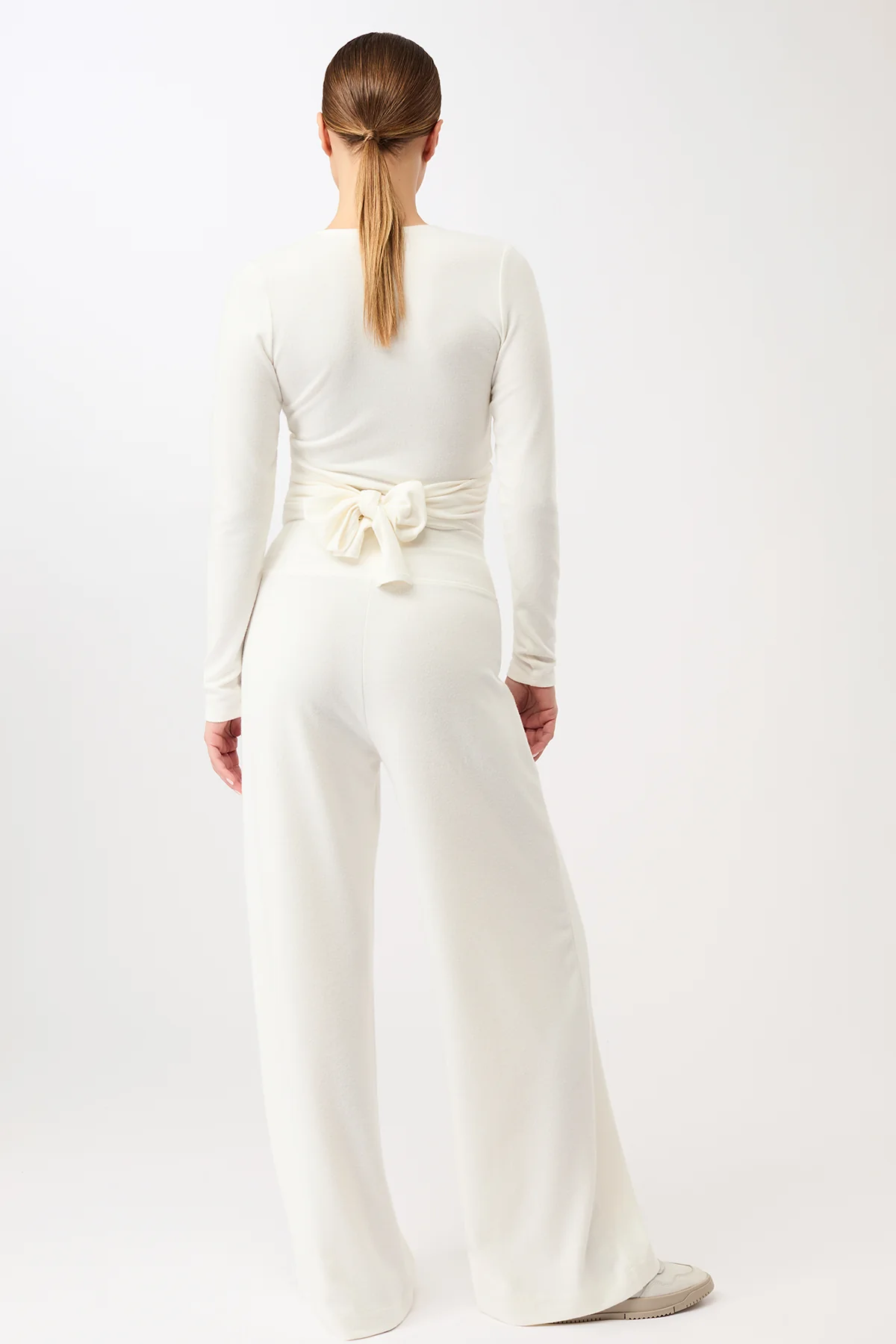 Mandala Ballet Wrap - White-5