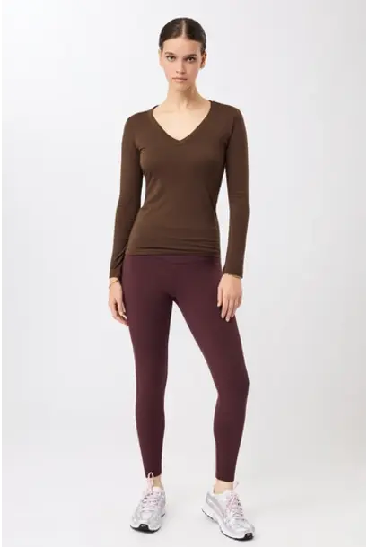 Mandala Slim V-Neck - Wilderness