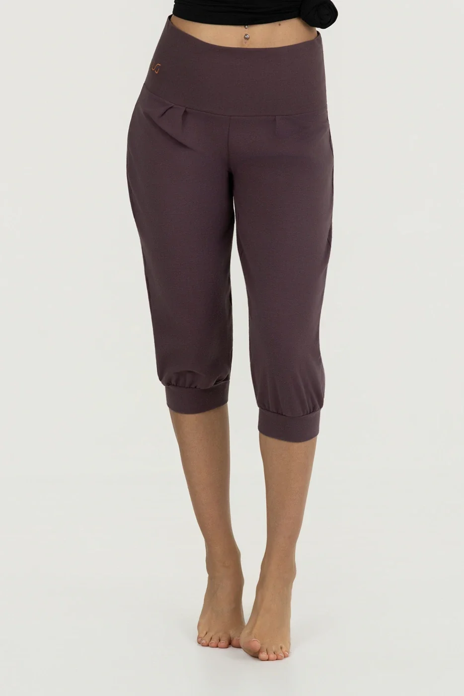 Urban Goddess Sukha Capri - Berry-1