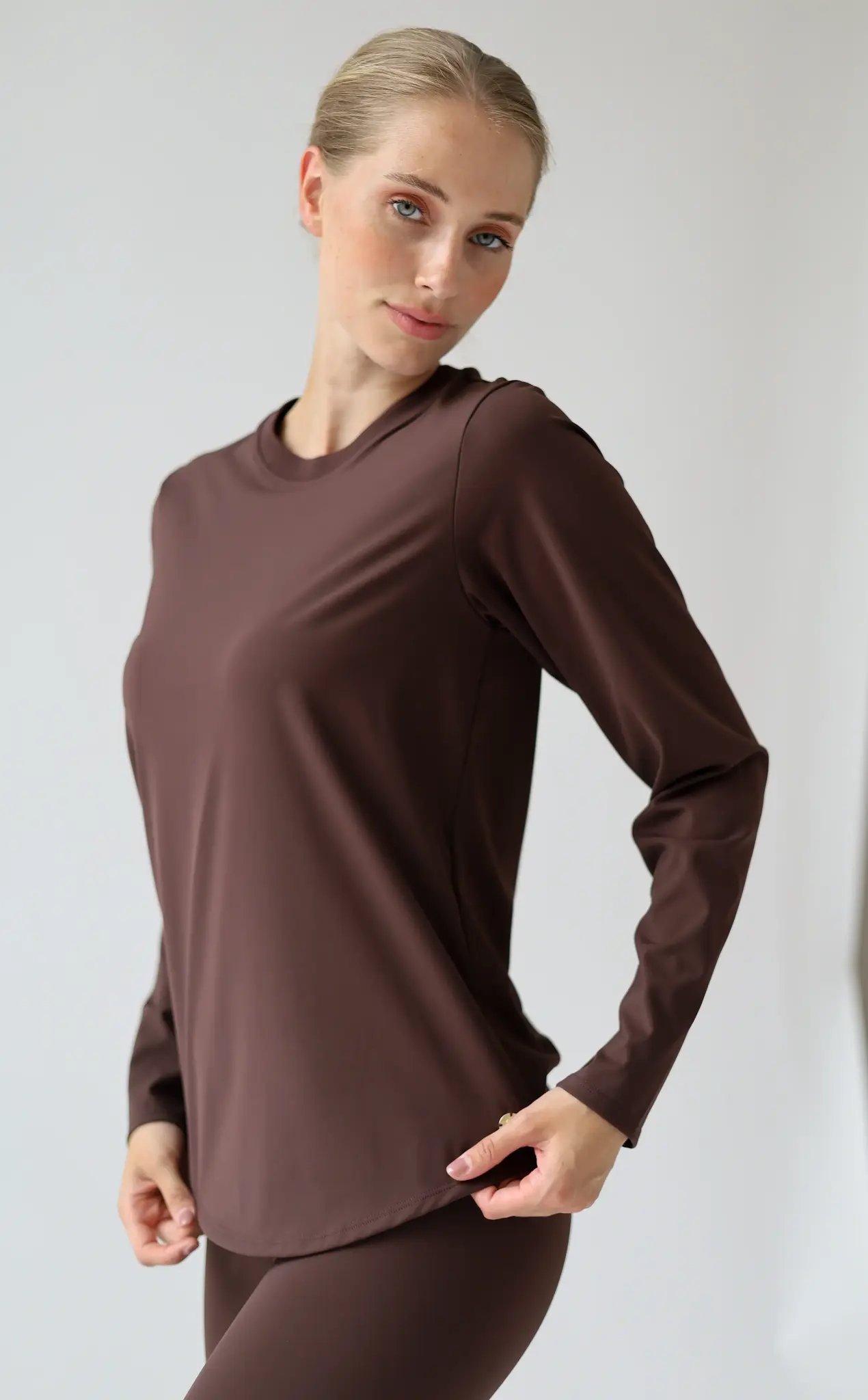 House of Gravity Active Langarmshirt – Kakaobraun-2