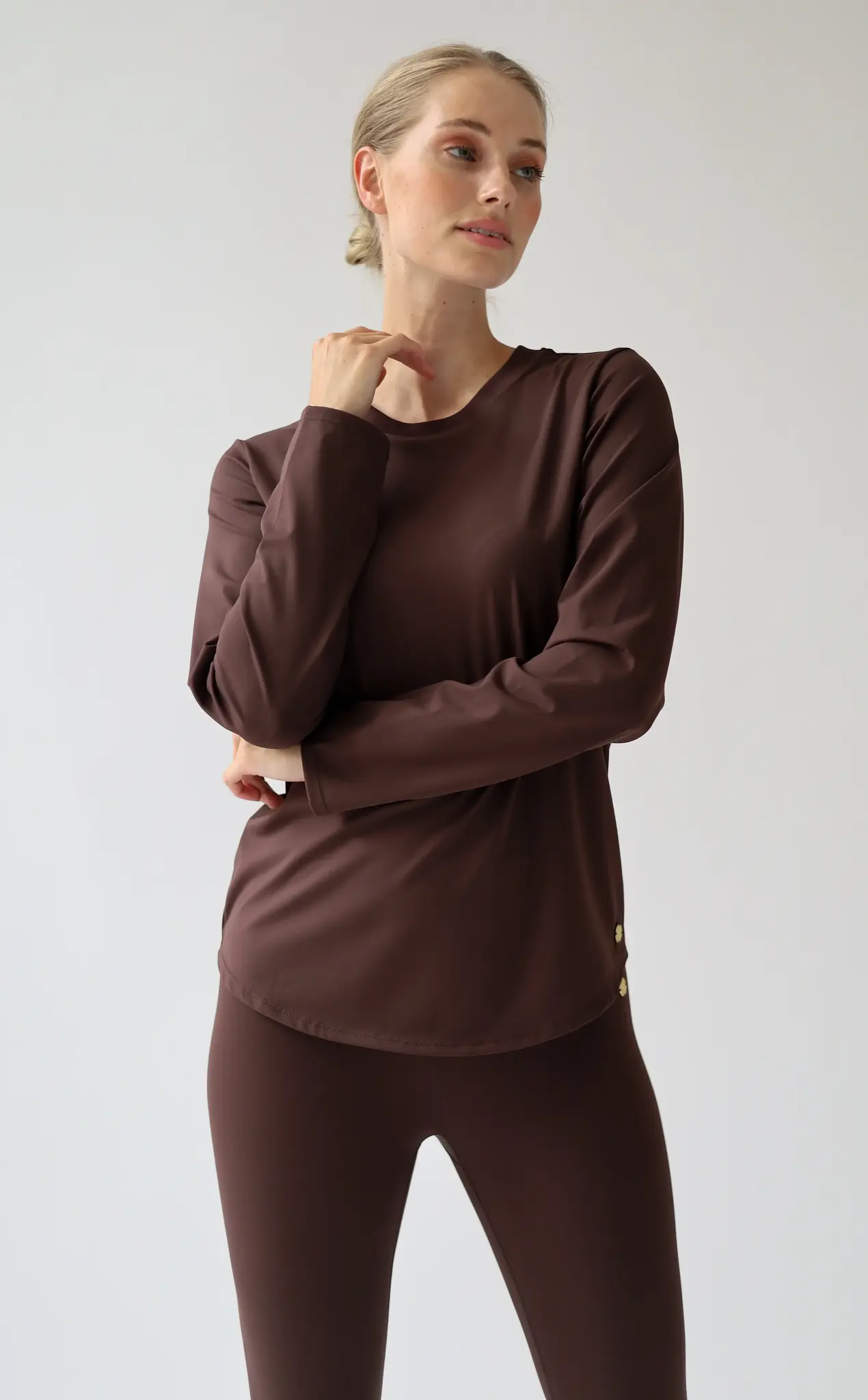 House of Gravity Active Langarmshirt – Kakaobraun-1