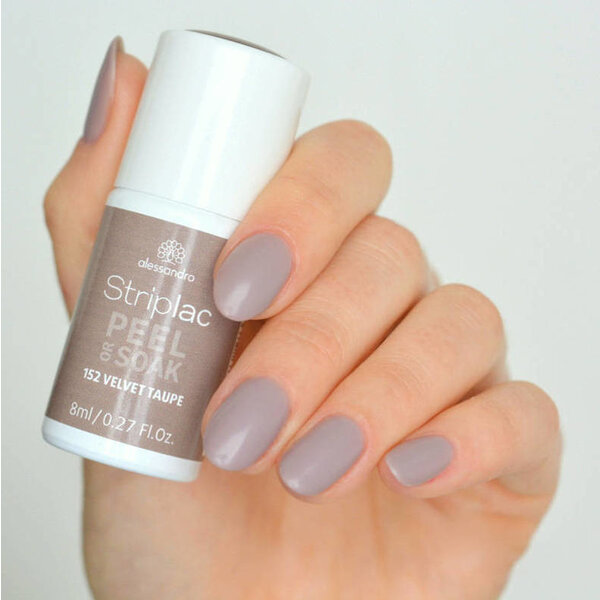 Alessandro Striplac  152  VELVET TAUPE  Nagellak