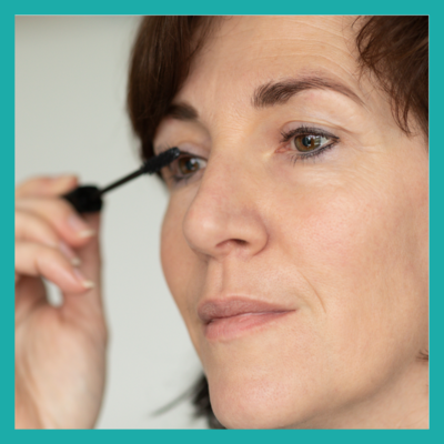 Mijn mascara droogt zo snel uit.