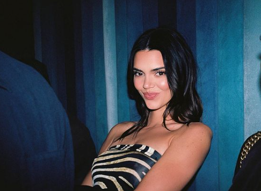 Wenkbrauwtip van Kendall Jenner