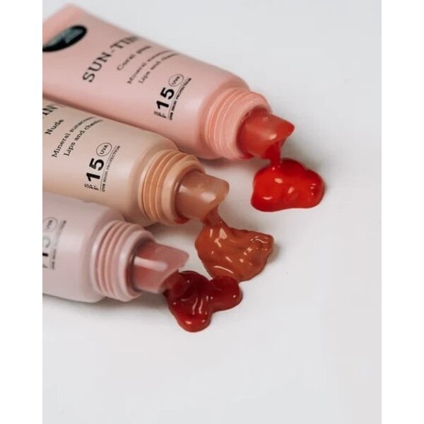 LAOUTA NATURAL  PRODUCTS Lippenfarbset mit Lipgloss und LSF 15 – 3 x 10 ml