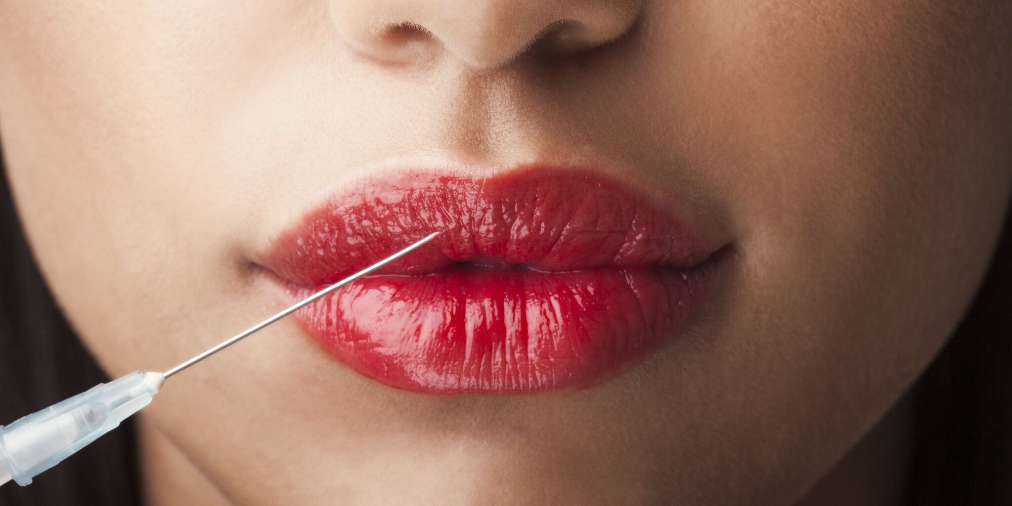 Jonge meiden slaan door in cosmetische chirurgie