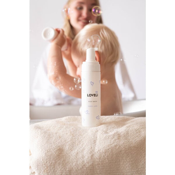 Loveli Body wash Poppy Love  - milde douche mousse voor baby's en zwangeren 200ml