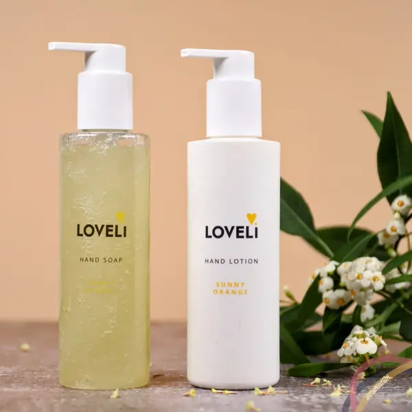 Loveli Geschenkset mit Handseife und Handlotion, 2 x 200 ml