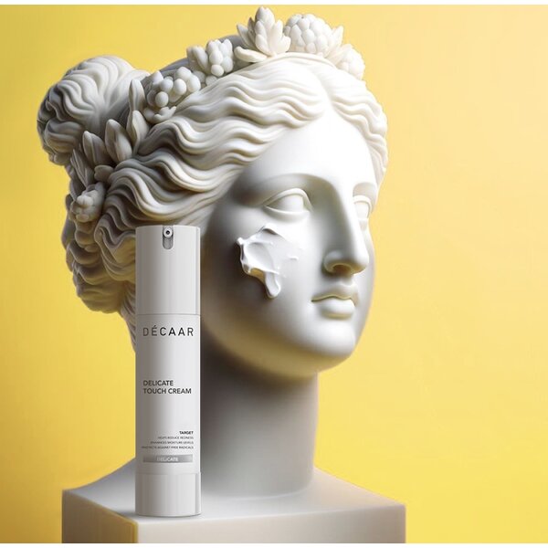 Decaar  Delicate Touch Cream – Tages- und Nachtpflege für empfindliche Haut 50 ml