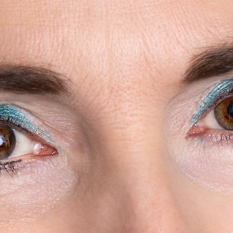 Deze make-uptips werken goed bij overhangende oogleden