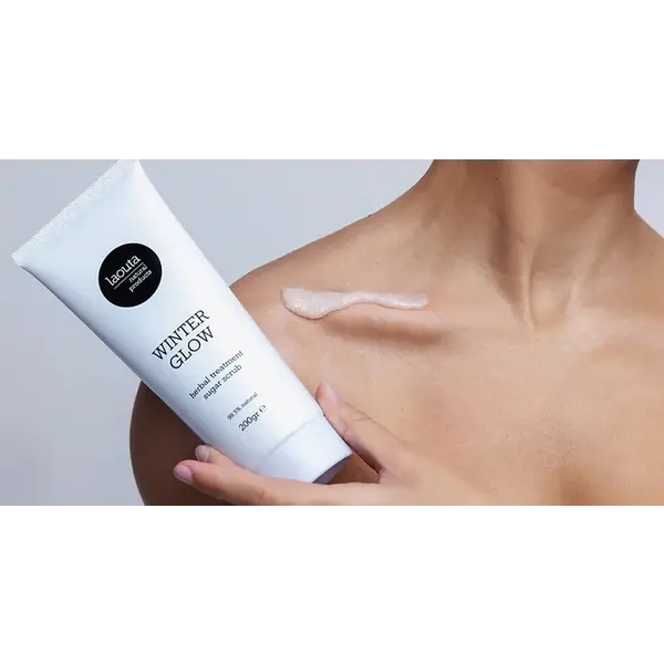 LAOUTA NATURAL  PRODUCTS Winter Glow Body Scrub – Körperpeeling für einen schönen Glanz, 200 ml