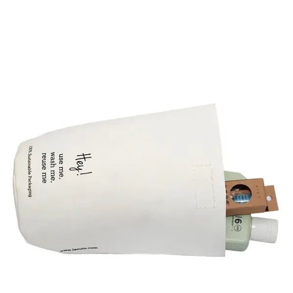 LAOUTA NATURAL  PRODUCTS Natural Soy Candle met de geur van Bitter Almond