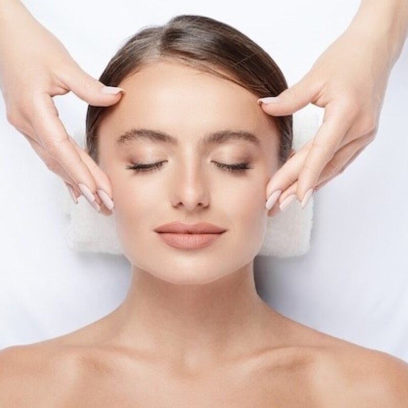 Balans en natuurlijke schoonheid bij esthetische behandelingen: minder is meer!