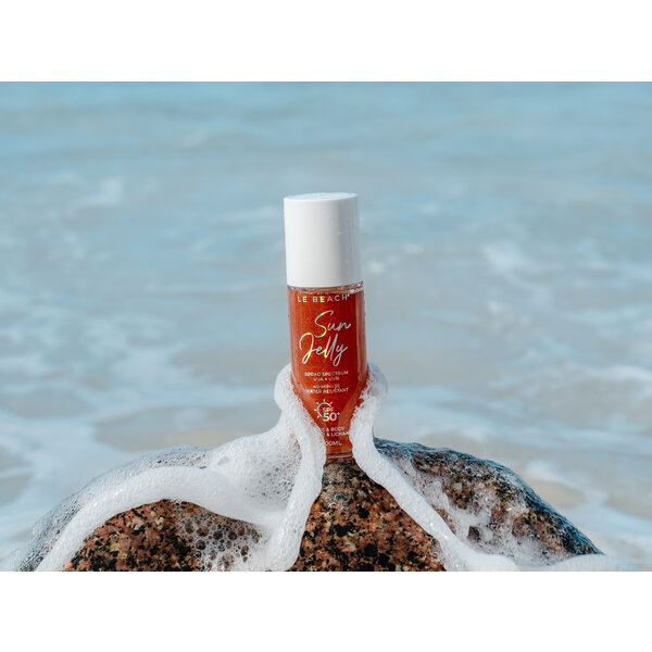 Le Beach Sunjelly SPF50+ zonnebrand voor gezicht en lichaam - niet vet, trekt snel in - een van Viva Donns's favorites 100ml