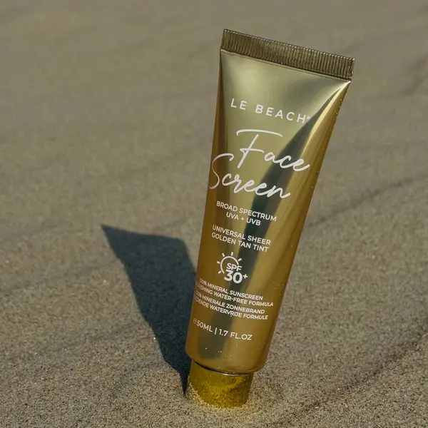 Le Beach Face Screen Golden Tan Glow SPF 30 – Getönter Sonnenschutz für das Gesicht – für jeden Hauttyp geeignet  50 ml