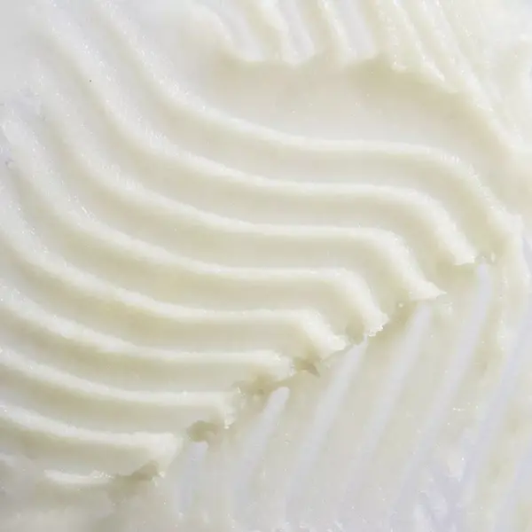 Alessandro Silky Handpeeling  - handscrub voor de meest zachte handen en een beschermd laagje 100ml