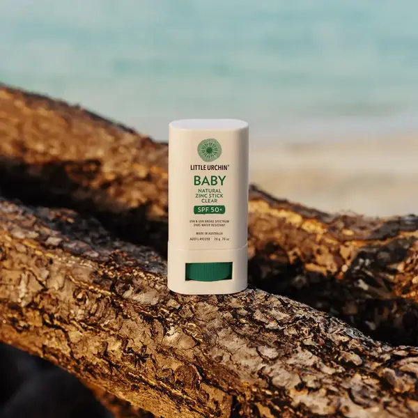 Little Urcrin Natürlicher Sonnenschutz für Babys: „Natural Clear Zink“ SPF 50 Stick – praktisch zum Mitnehmen