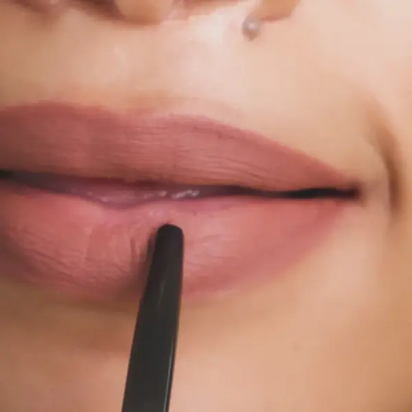 CTZN  Cosmetics Lipstroke Chaar – praktischer Lippenstift – im Taschenformat