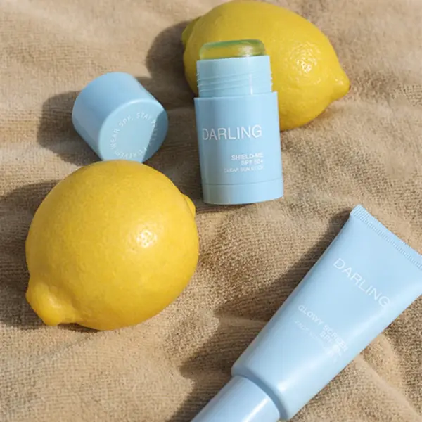 Darling suncare Glowy Screen  zonnebrand voor het gezicht SPF 50+ 40ml - zonbescherming - geeft een mo oie glans op de huid