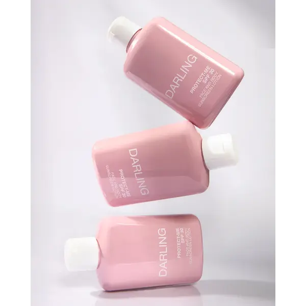 Darling suncare Protect-Me Gesichts- und Körper-Sonnenschutzlotion LSF 30 – 150 ml  Sonnencreme – Sonnenschutz – als Spray – transparent – leicht – hinterlässt keinen weißen Film – feuchtigkeitsspendend und erfrischend 150 ml