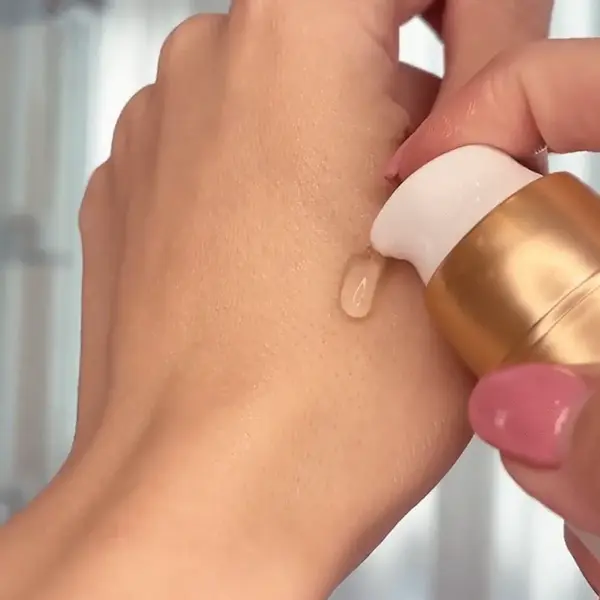 Ericson Laboratoire Line Correction (HA) Intensives Glättungskonzentrat 30 ml – Anti-Aging-, Anti-Falten- und straffendes Gesichtsserum