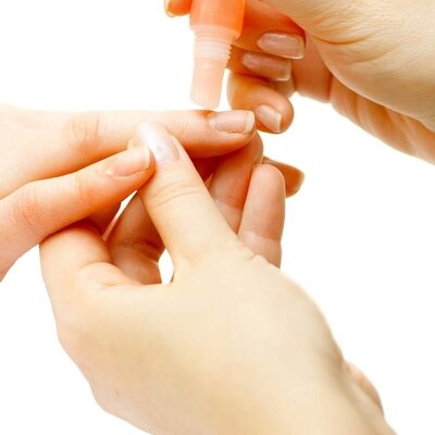 Trockene Nagelhaut