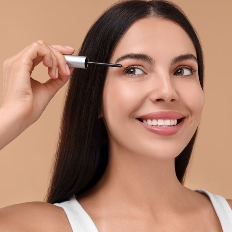 Wimpernserum unter der Lupe bei „Radar“