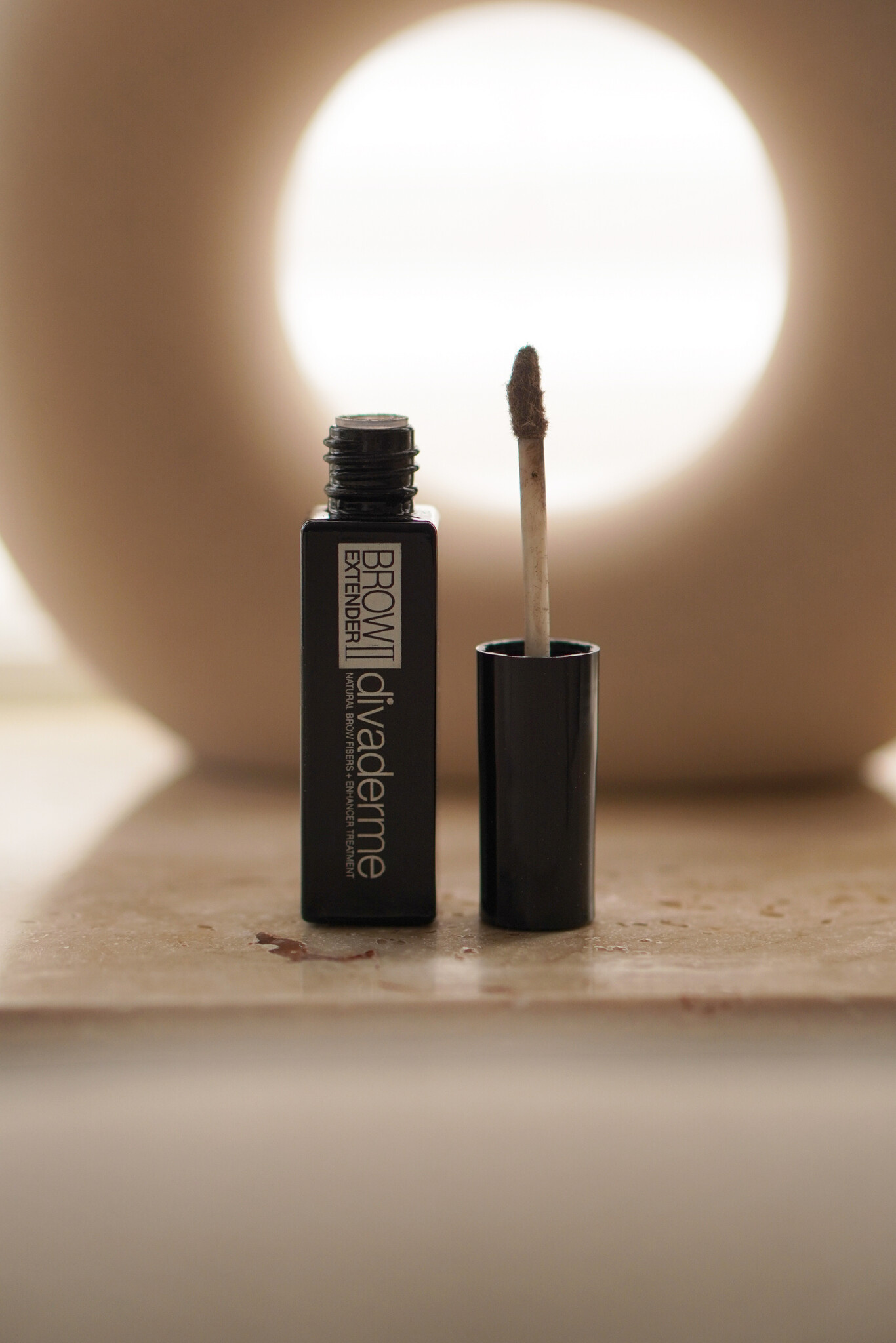 Divaderme Brow Extender: Gesehen bei Beautyill