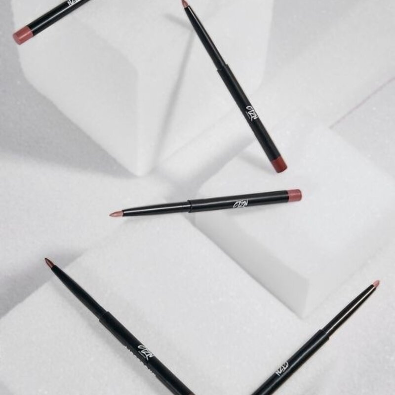Welche Lipstroke wähle ich zu meinem CTZN Cosmetics Nude-Lippenstift?